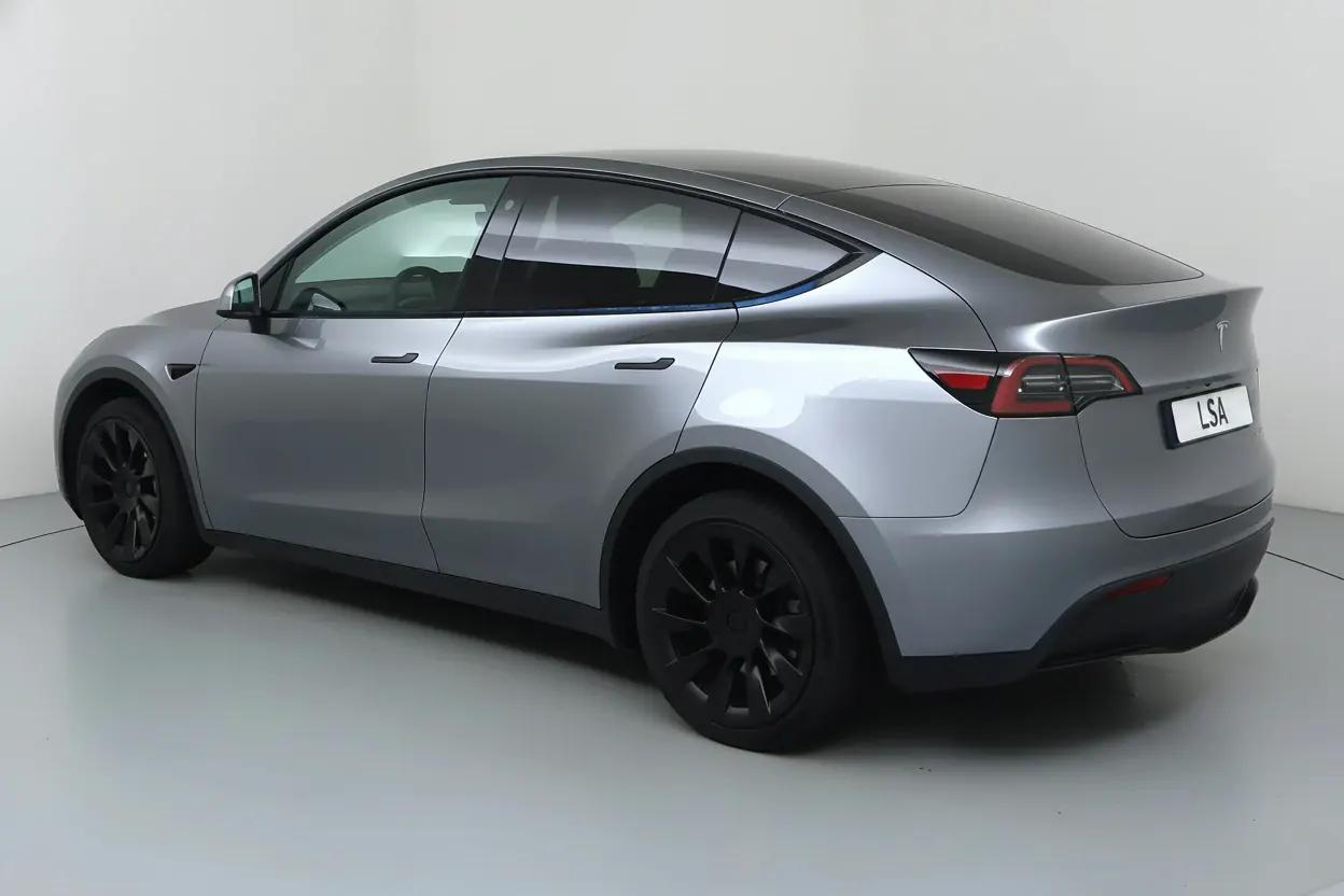 Tesla Paris — Tesla Center et Service à Paris Tesla Center et Service à Paris — Tesla Paris